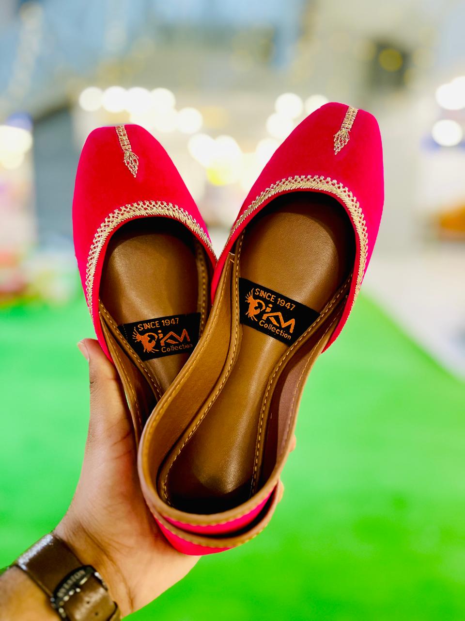 Simple Velvet Khussa – Red Base with Silver Thread Work Walk Inn