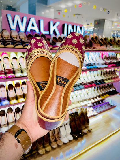 Simple Star Work Khussa – Subtle Sparkle with Traditional Touch Walk Inn