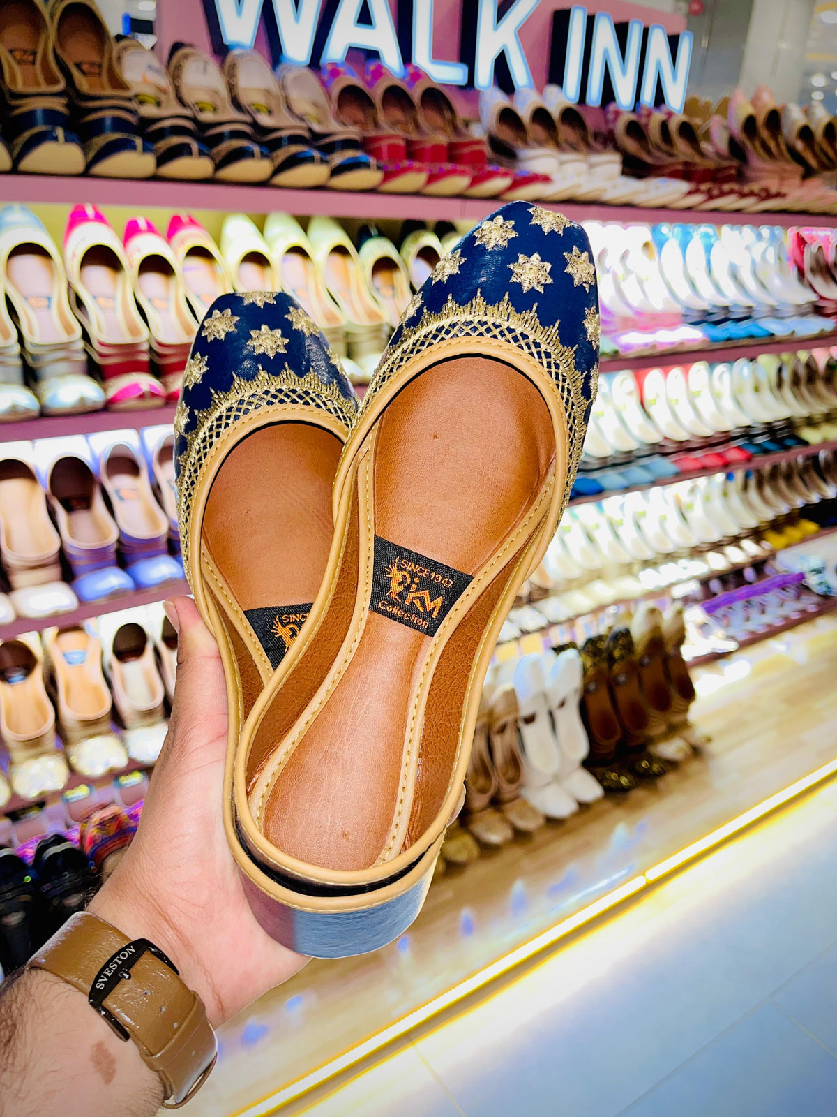 Simple Star Work Khussa – Subtle Sparkle with Traditional Touch Walk Inn