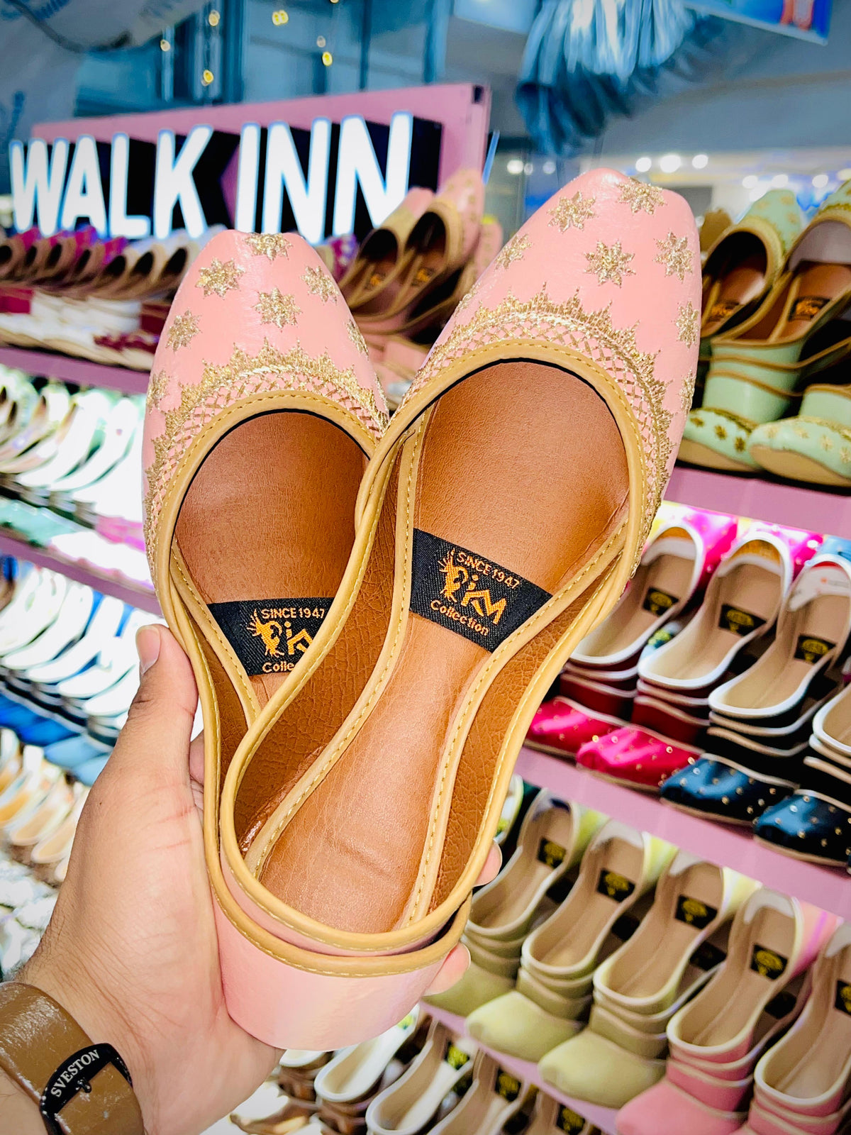 Simple Star Work Khussa – Subtle Sparkle with Traditional Touch Walk Inn