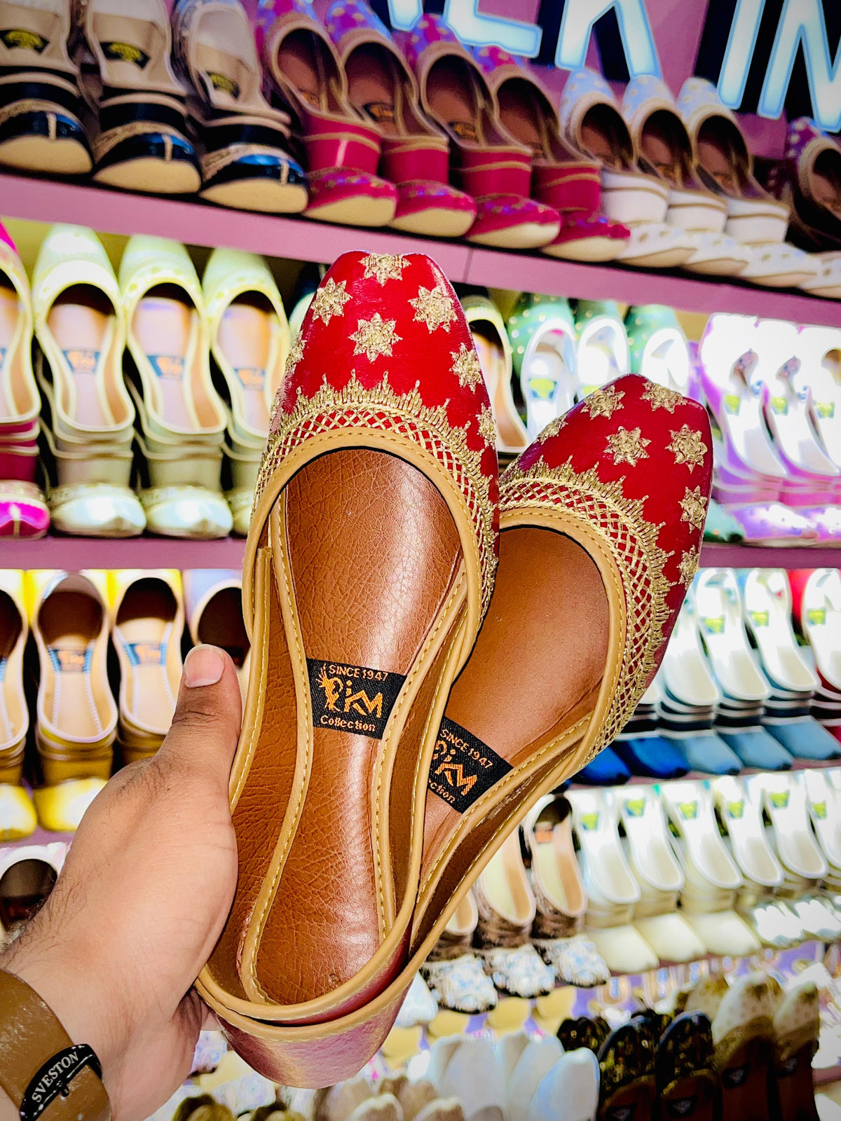 Simple Star Work Khussa – Subtle Sparkle with Traditional Touch Walk Inn