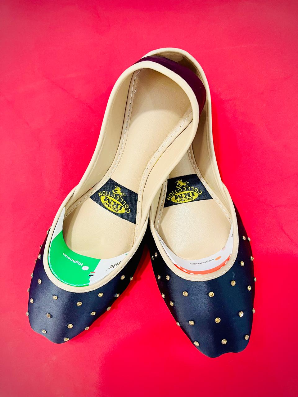 Noor Sitara – Subtle Moti Work Khussa Walk Inn