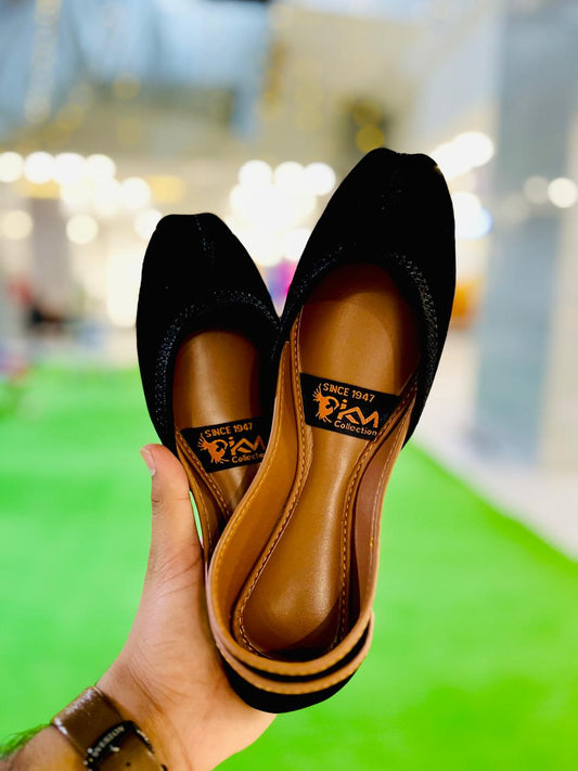 Simple Velvet Khussa – All Black Elegance with Subtle Thread Work Walk Inn
