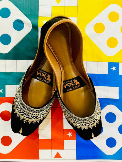 Zarveen – Velvet Tilla Work Khussa - Walk Inn